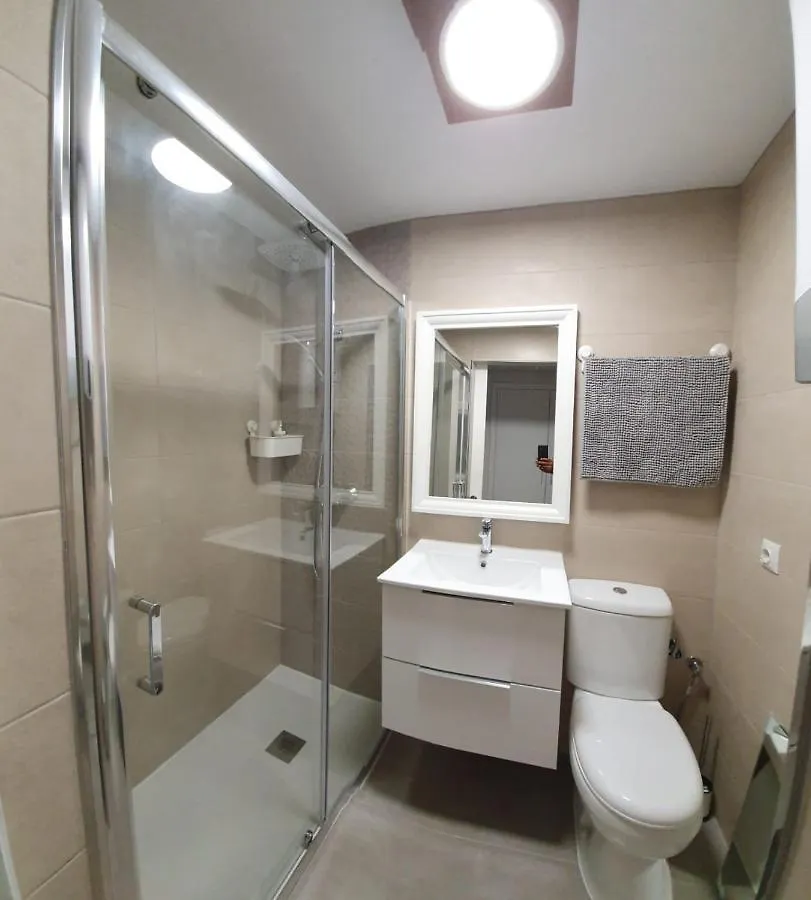 Apartment Maite Vacances , Luminoso Estudio Junto Al Mar Benalmadena Spain