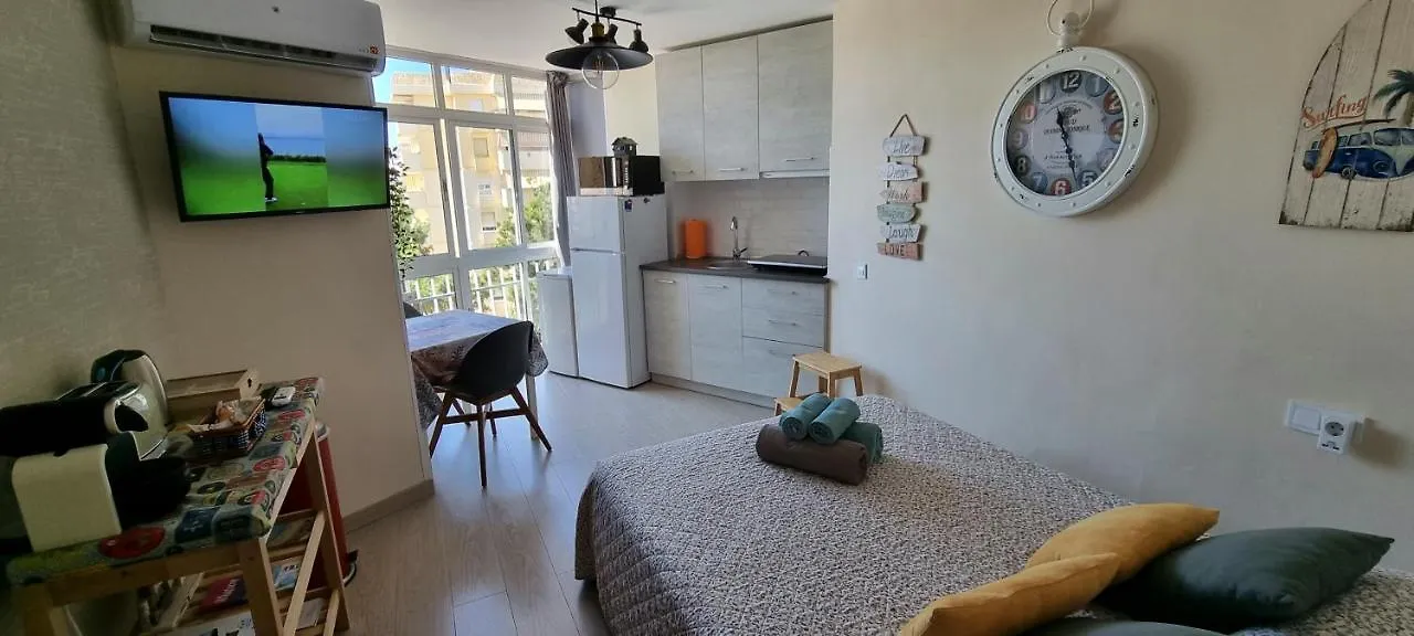 Maite Vacances , Luminoso Estudio Junto Al Mar Benalmadena